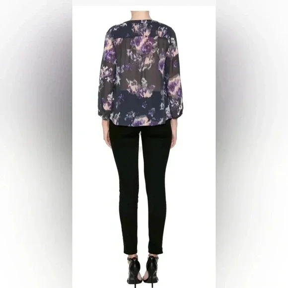 Joie Axcel 100% Silk Printed Floral Sheer Blouse Top 3/4 Sleeve Smocking Sz XS - Picture 2 of 8